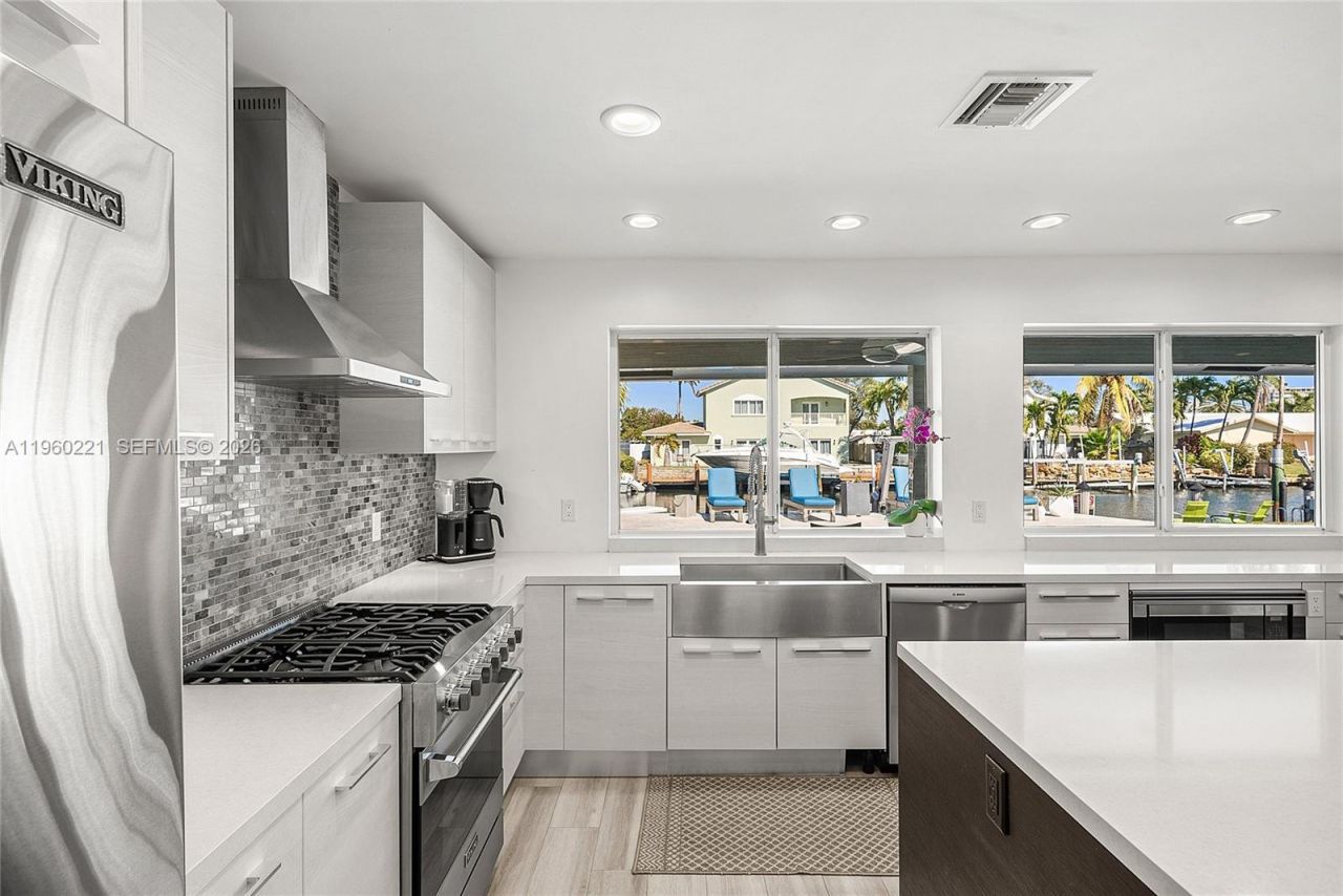 2809 NE 32nd St, Lighthouse Point, FL 33064 Photo