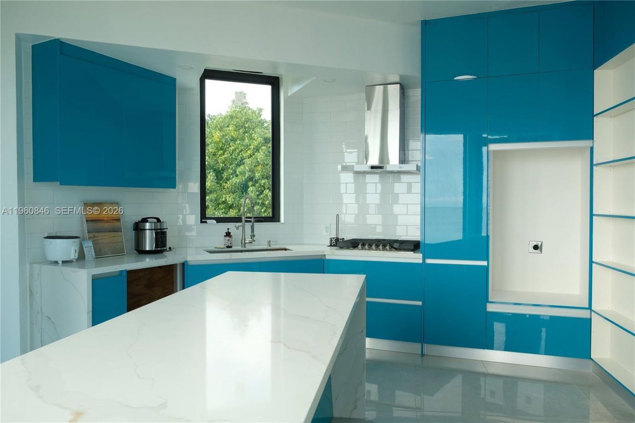 1557 Long Beach Dr, Big Pine Key, FL 33043 Photo