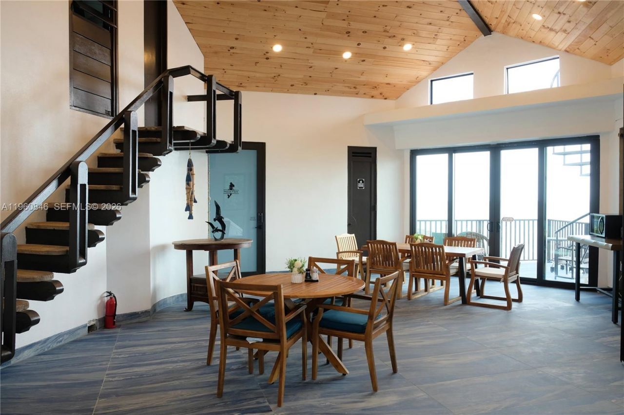 1557 Long Beach Dr, Big Pine Key, FL 33043 Photo