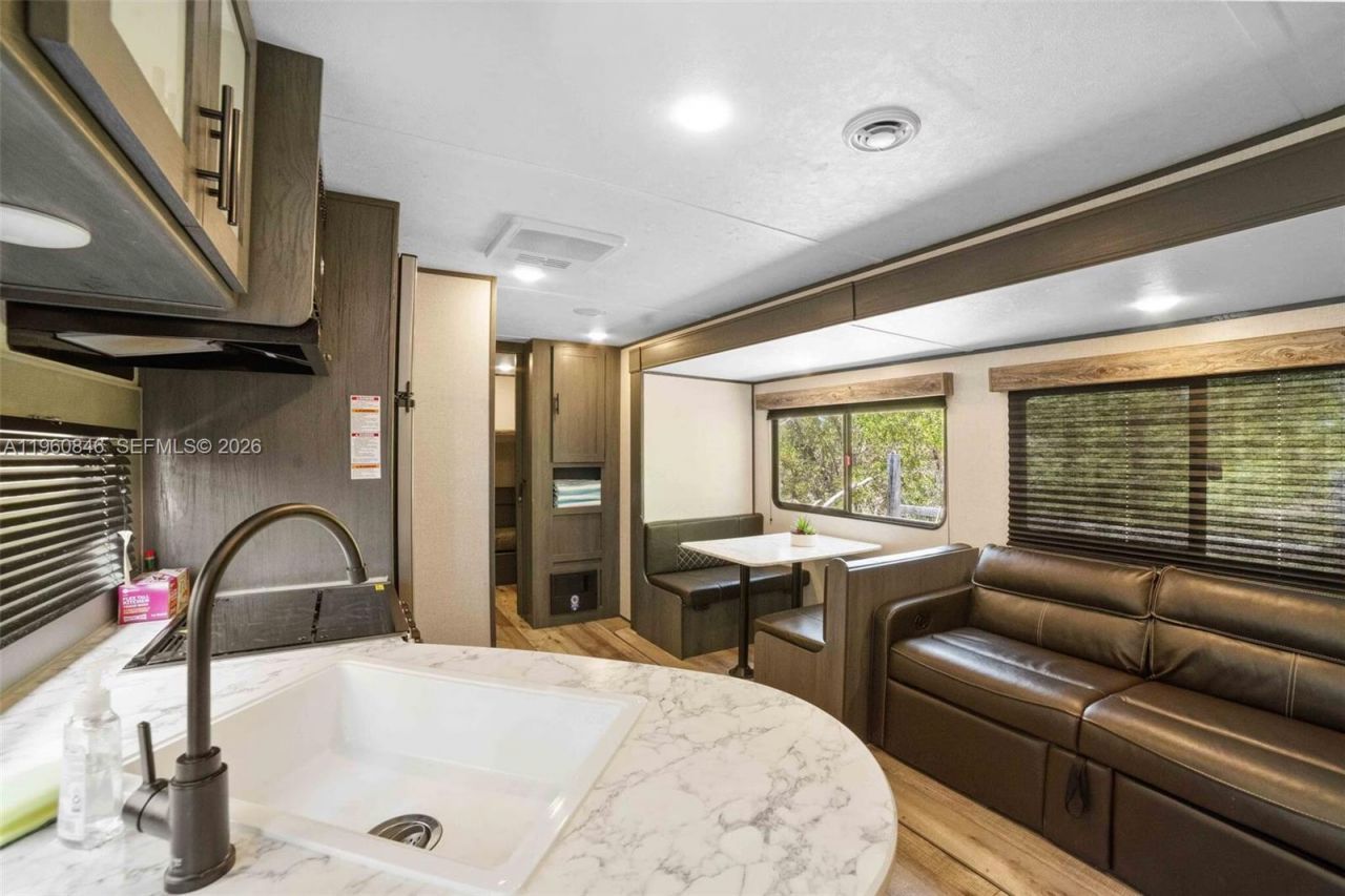 1557 Long Beach Dr, Big Pine Key, FL 33043 Photo