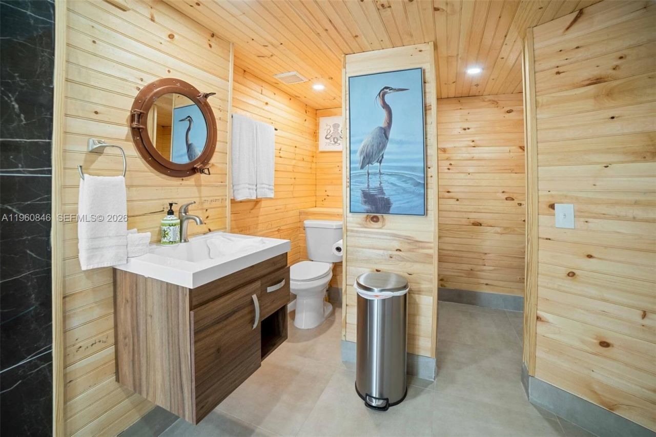 1557 Long Beach Dr, Big Pine Key, FL 33043 Photo