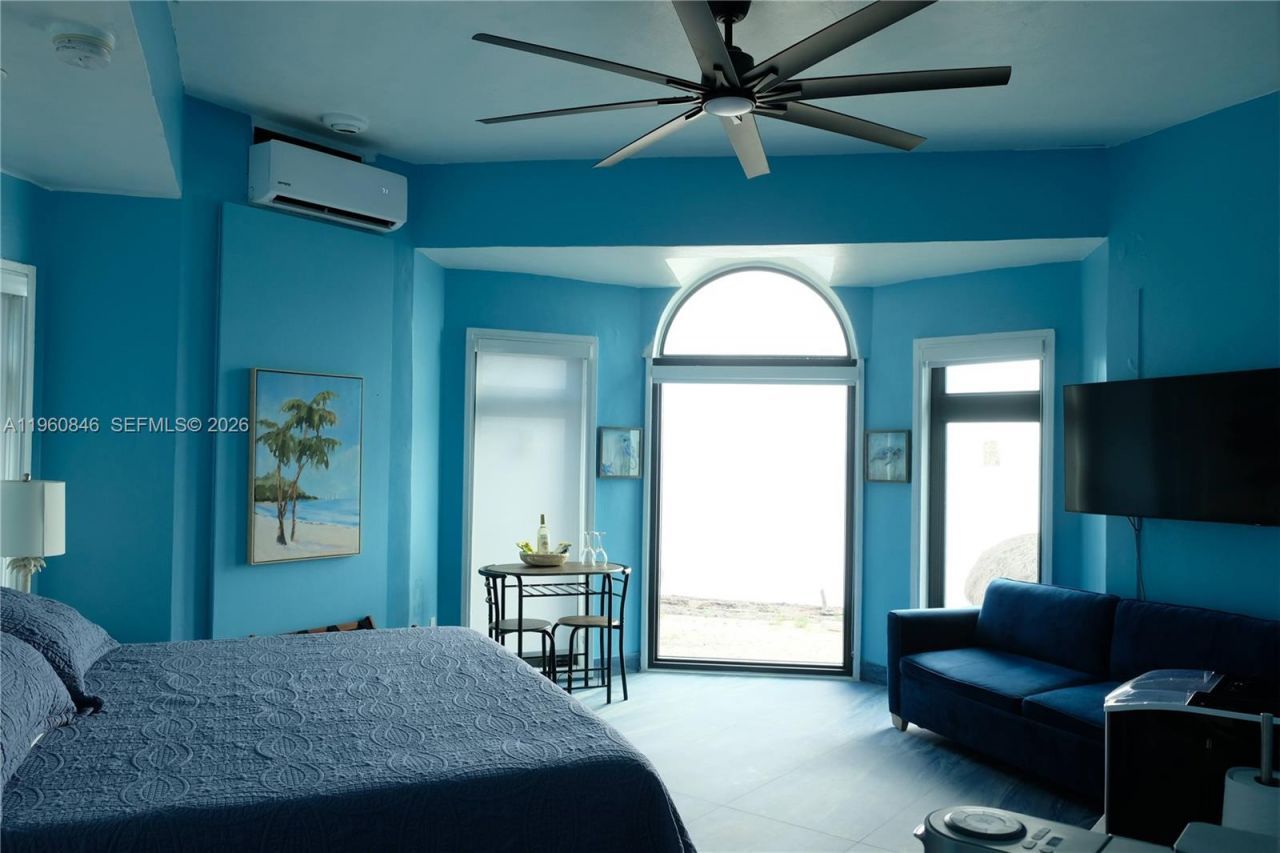 1557 Long Beach Dr, Big Pine Key, FL 33043 Photo