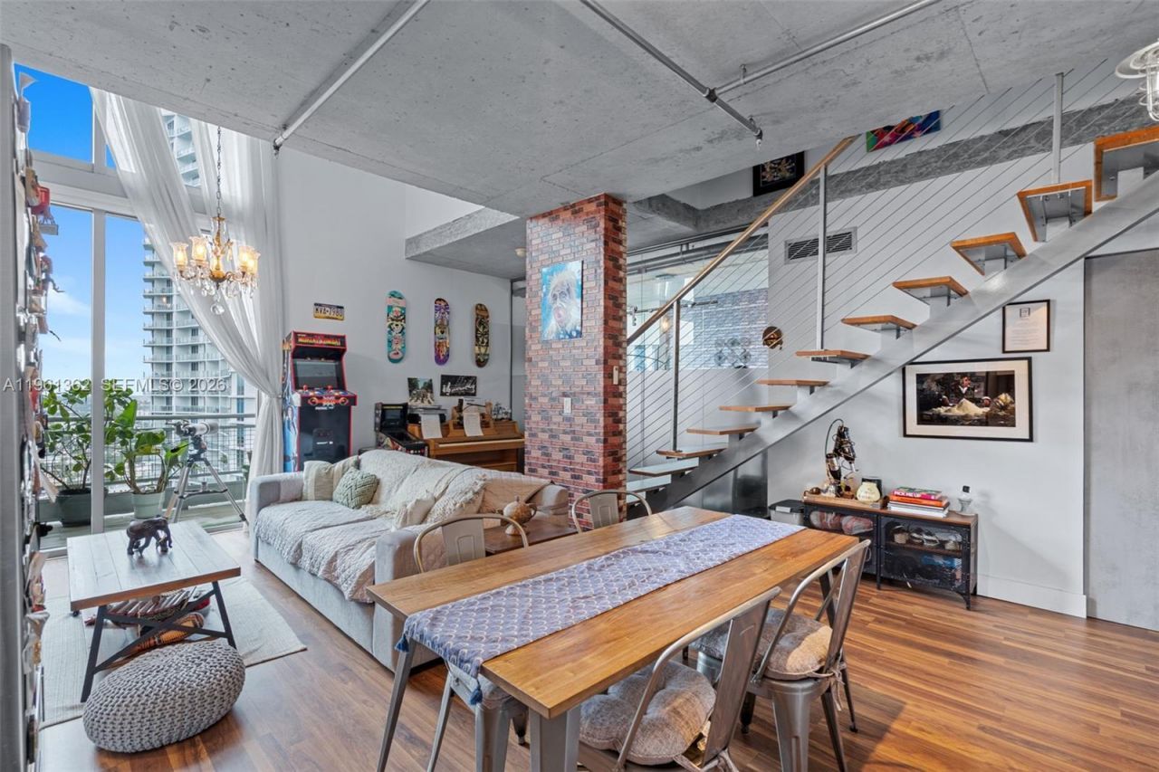 690 SW 1st Ct, Unit 3124, Miami, FL 33130 Photo