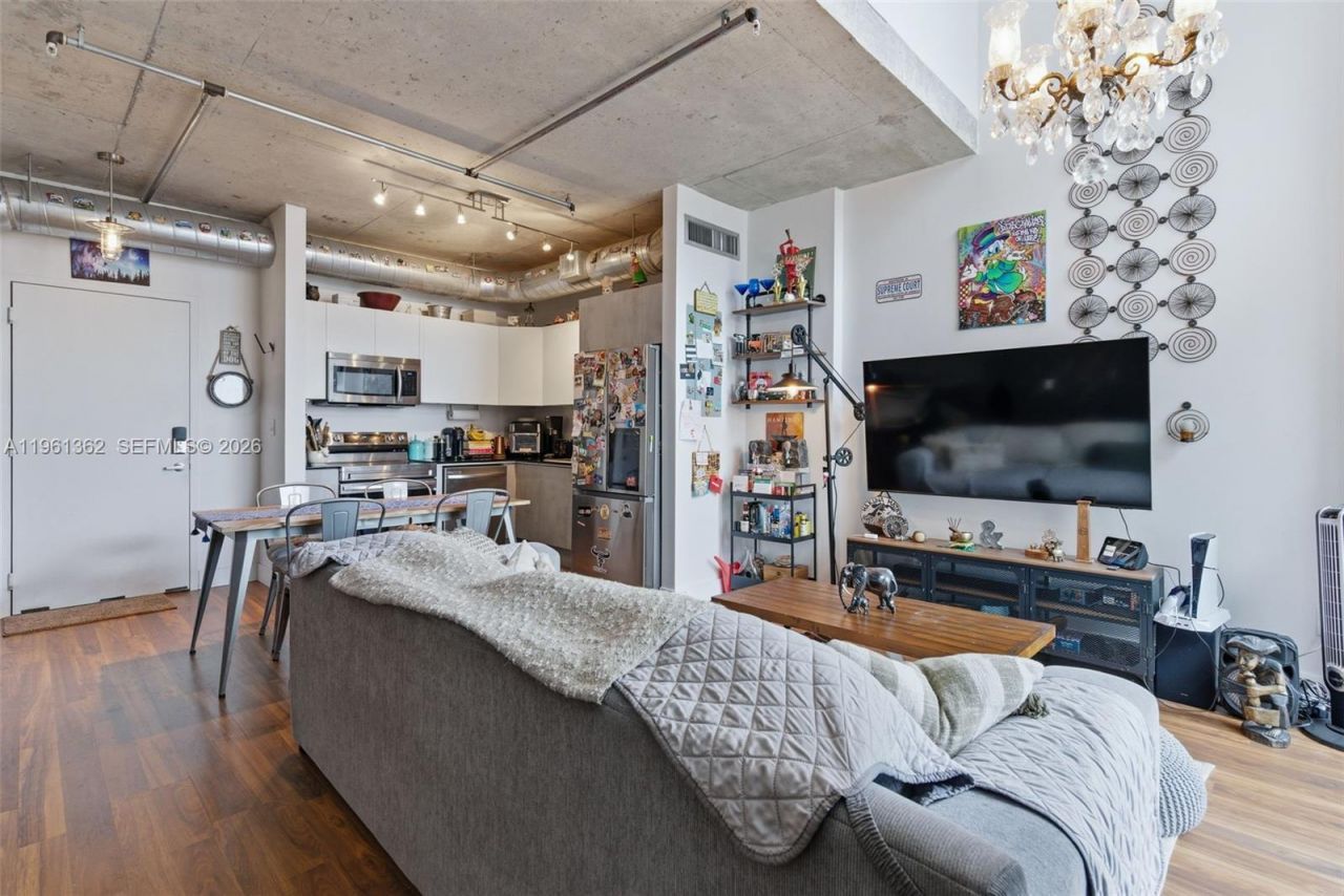 690 SW 1st Ct, Unit 3124, Miami, FL 33130 Photo