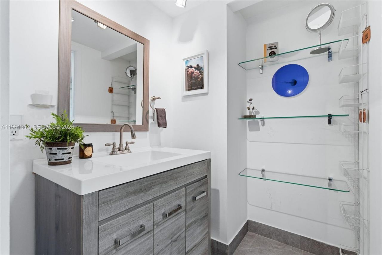 690 SW 1st Ct, Unit 3124, Miami, FL 33130 Photo