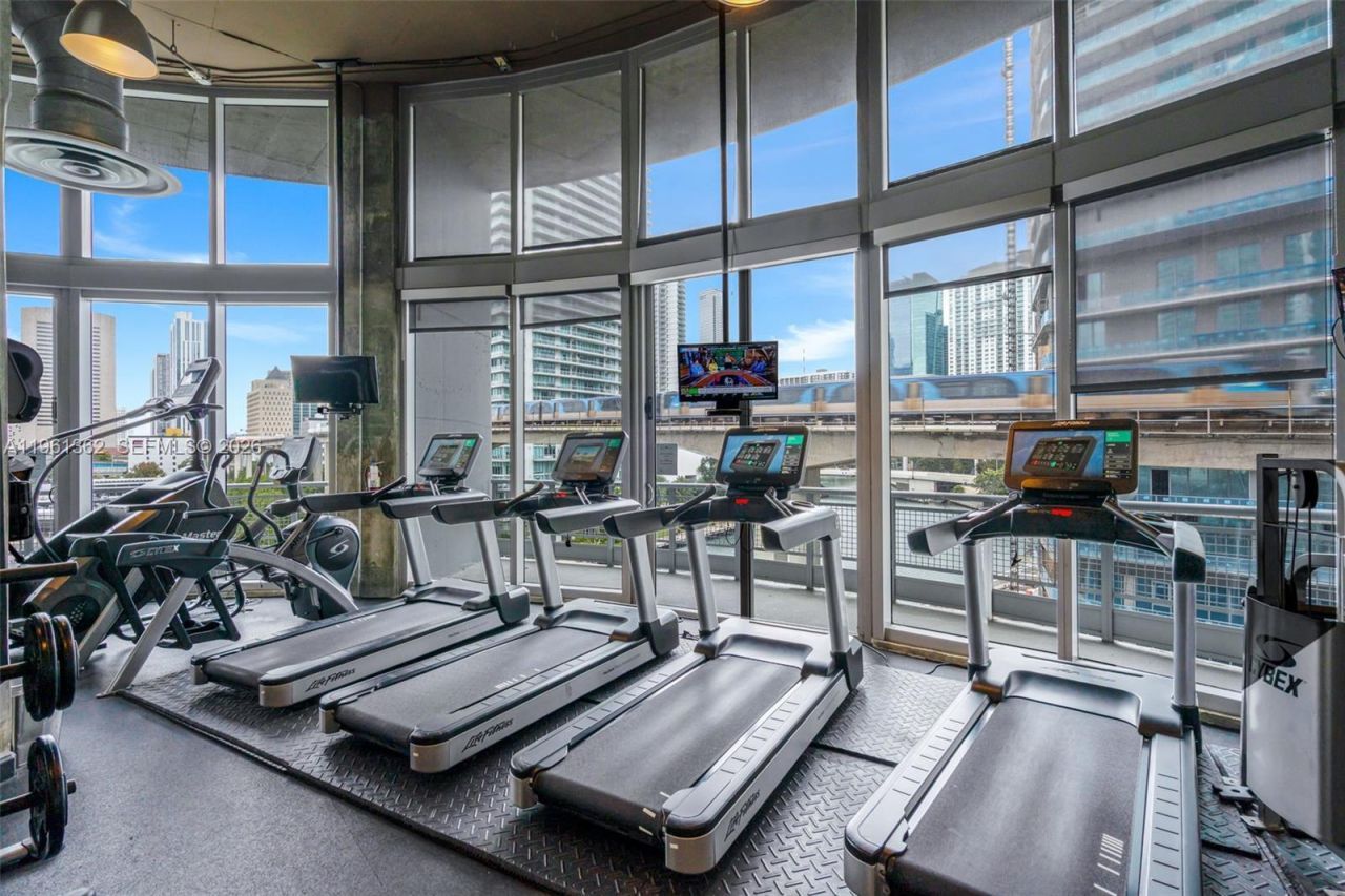 690 SW 1st Ct, Unit 3124, Miami, FL 33130 Photo