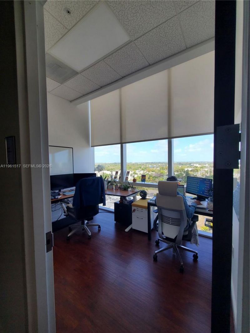 20200 W Dixie Hwy 1003 Hwy, Unit 1003, Miami, FL 33180 Photo