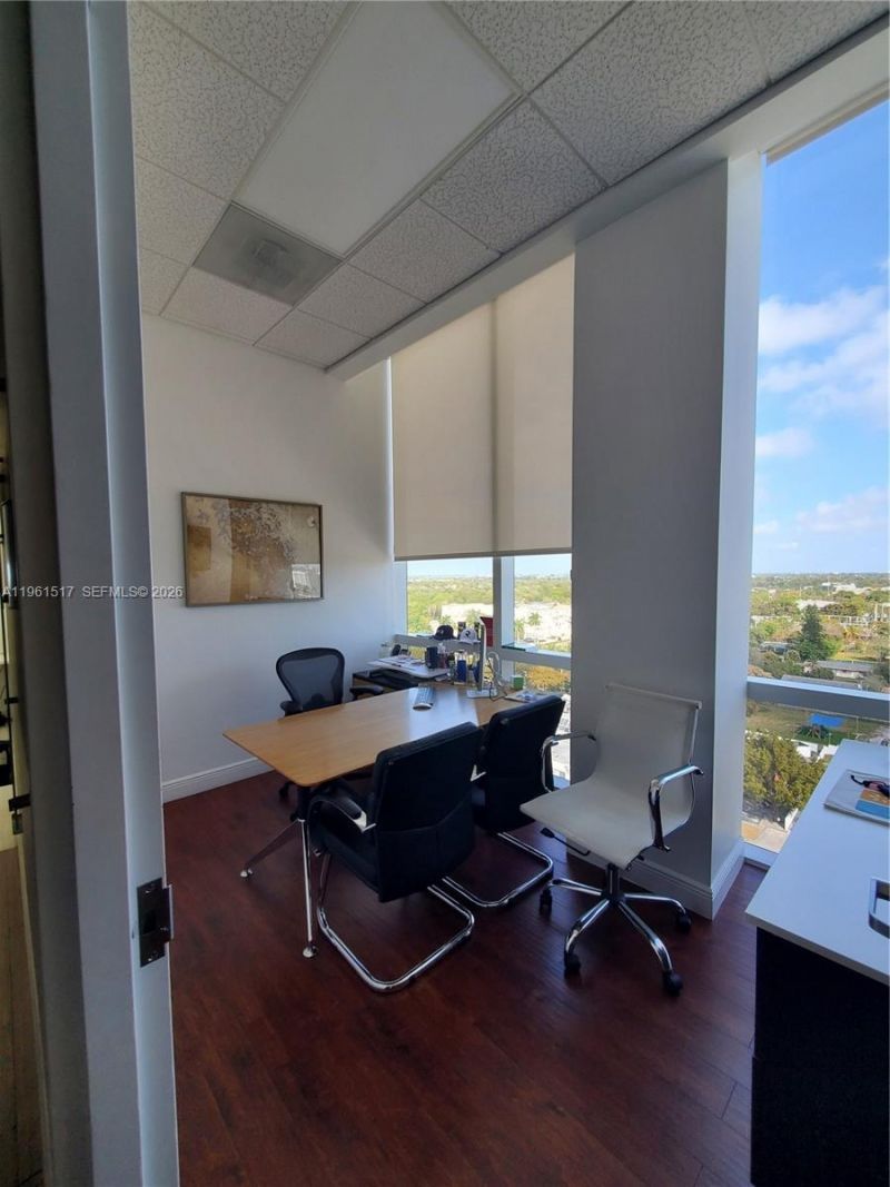 20200 W Dixie Hwy 1003 Hwy, Unit 1003, Miami, FL 33180 Photo
