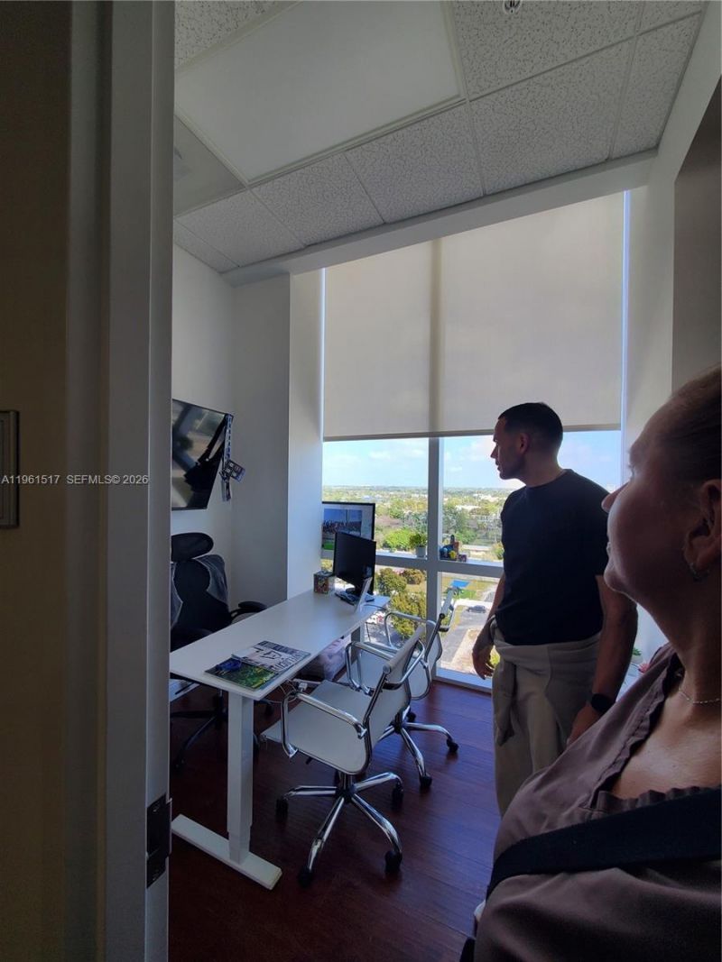 20200 W Dixie Hwy 1003 Hwy, Unit 1003, Miami, FL 33180 Photo