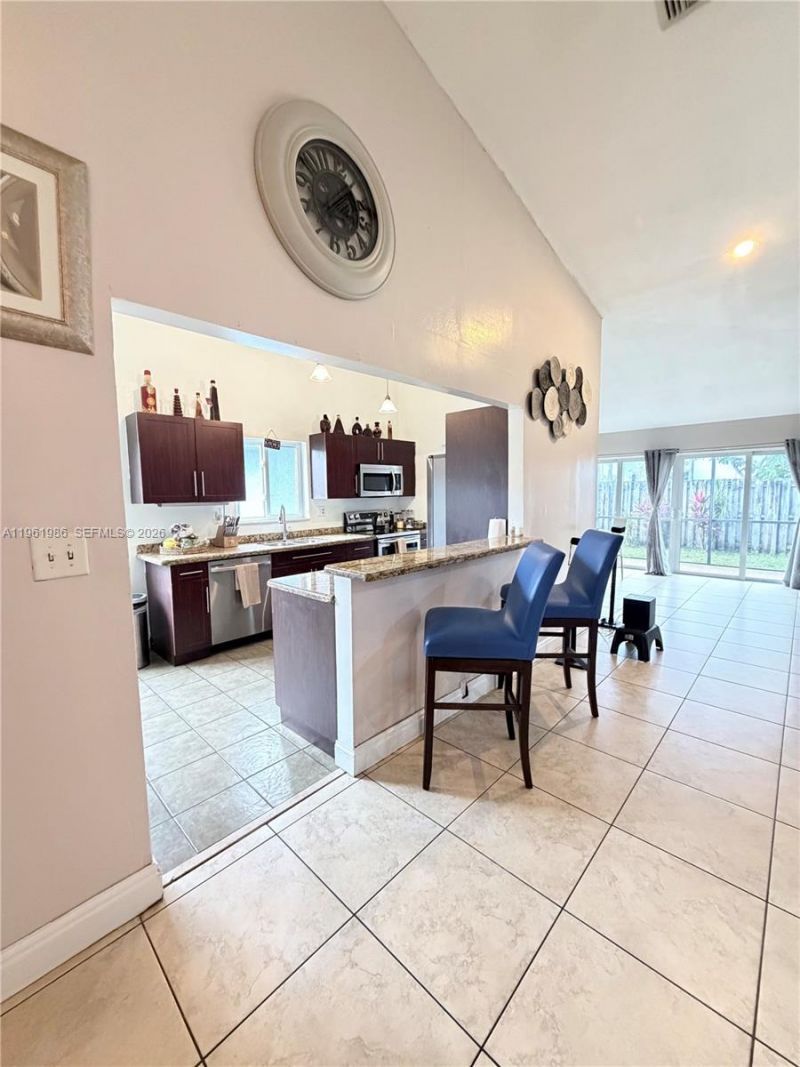 9425 NW 46th St, Sunrise, FL 33351 Photo