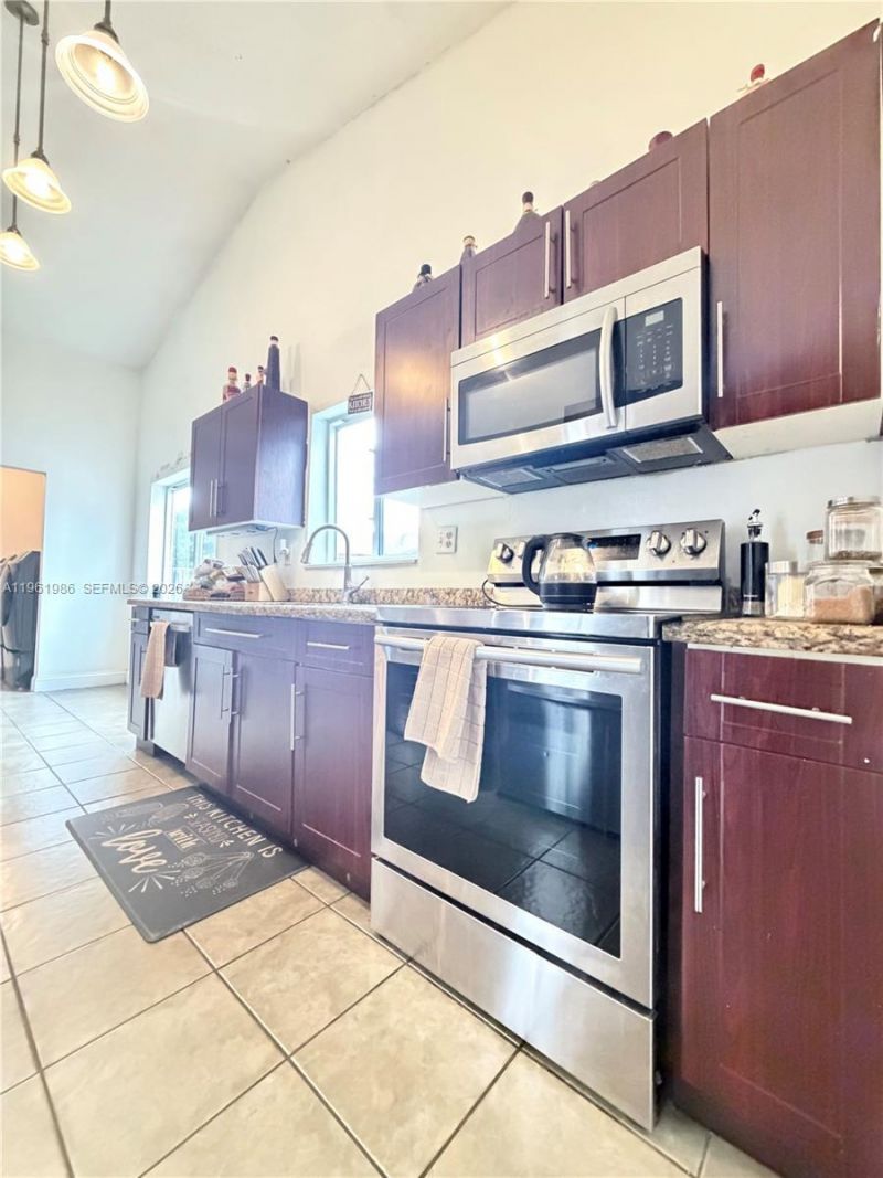 9425 NW 46th St, Sunrise, FL 33351 Photo