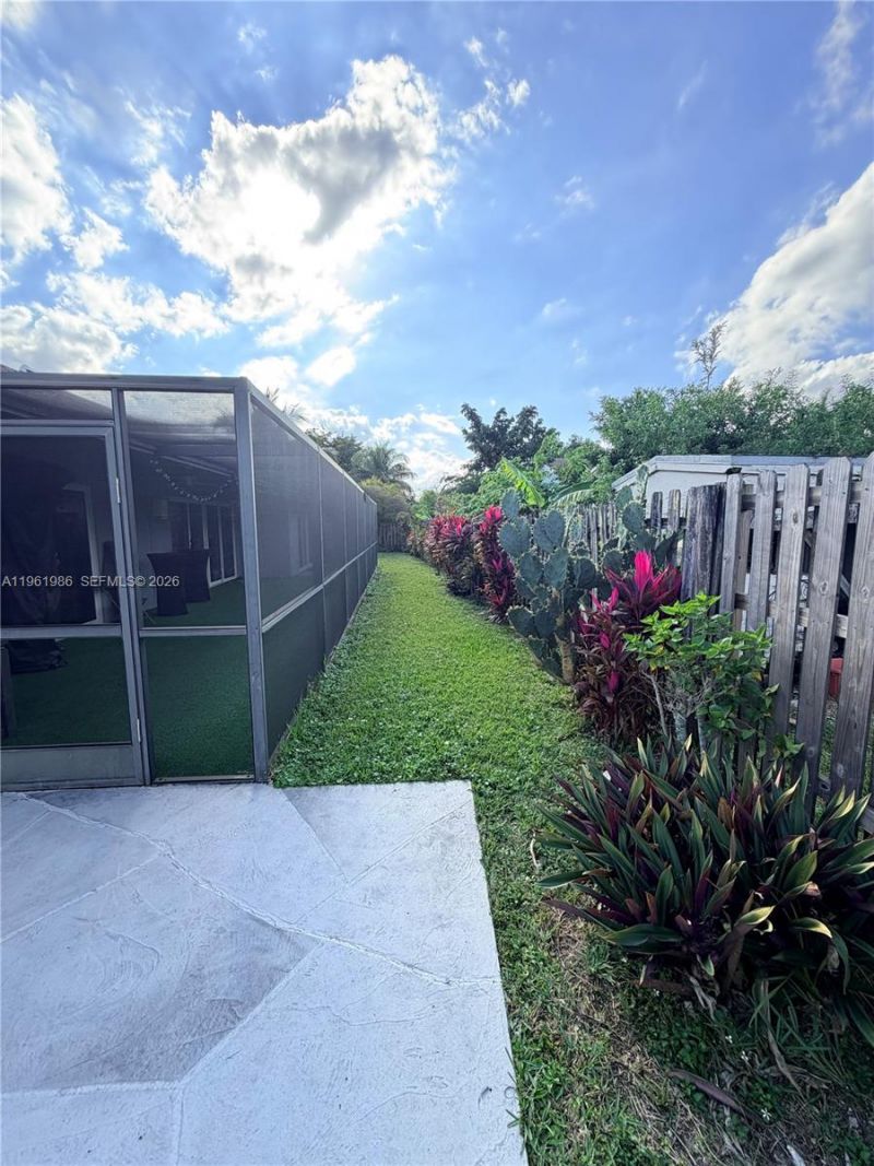 9425 NW 46th St, Sunrise, FL 33351 Photo