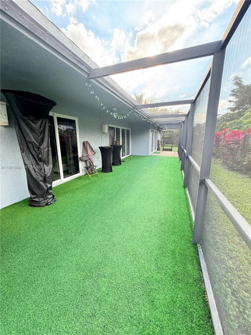 9425 NW 46th St, Sunrise, FL 33351 Photo