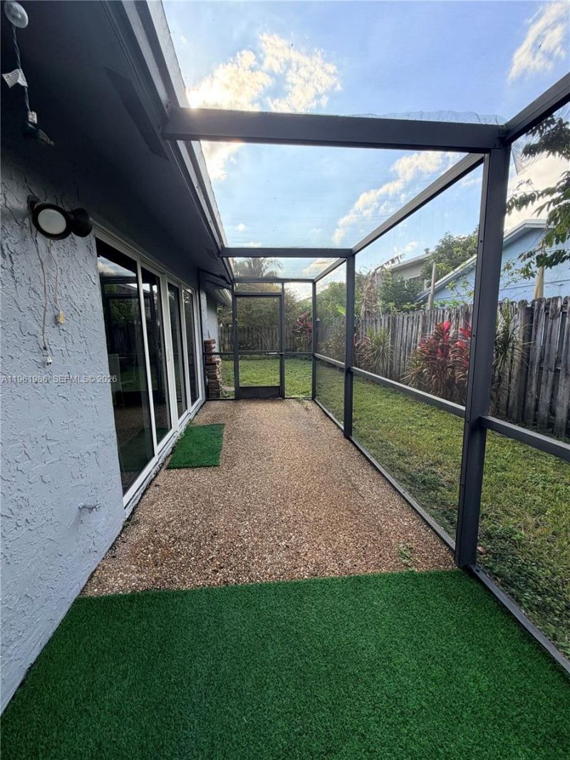 9425 NW 46th St, Sunrise, FL 33351 Photo