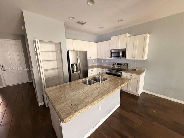 1040 NW 33rd Ct, Unit 1040, Pompano Beach, FL 33064