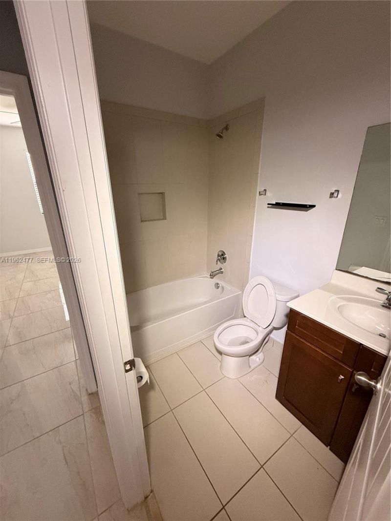 1040 NW 33rd Ct, Unit 1040, Pompano Beach, FL 33064 Photo