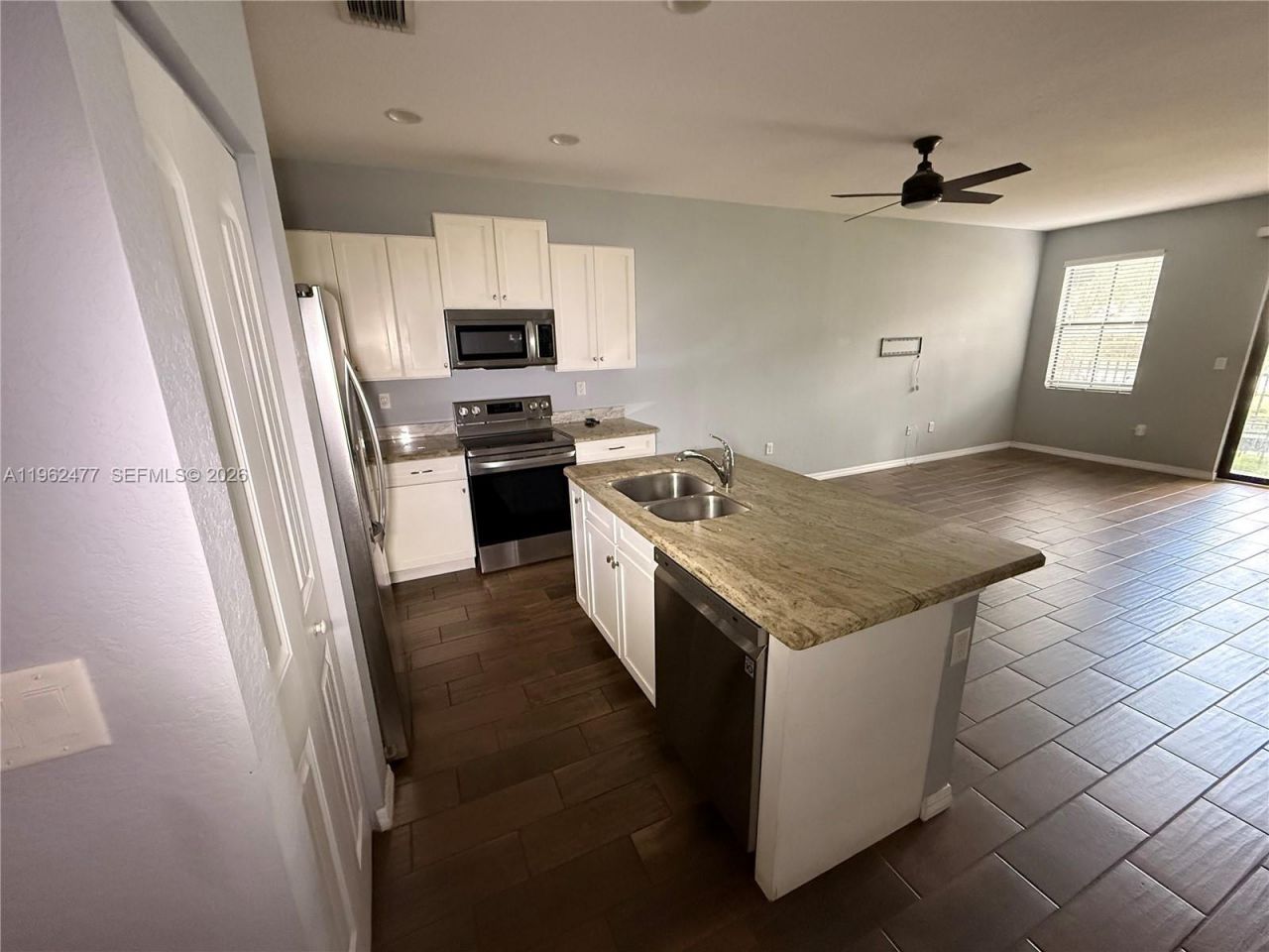 1040 NW 33rd Ct, Unit 1040, Pompano Beach, FL 33064 Photo