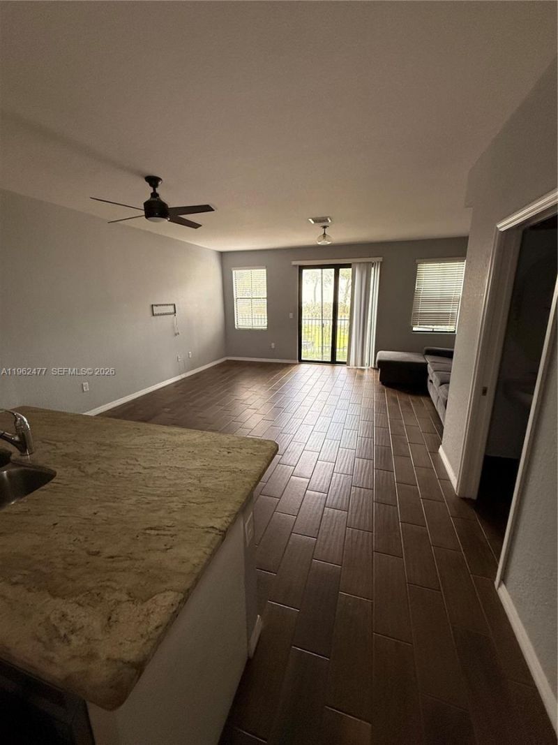 1040 NW 33rd Ct, Unit 1040, Pompano Beach, FL 33064 Photo