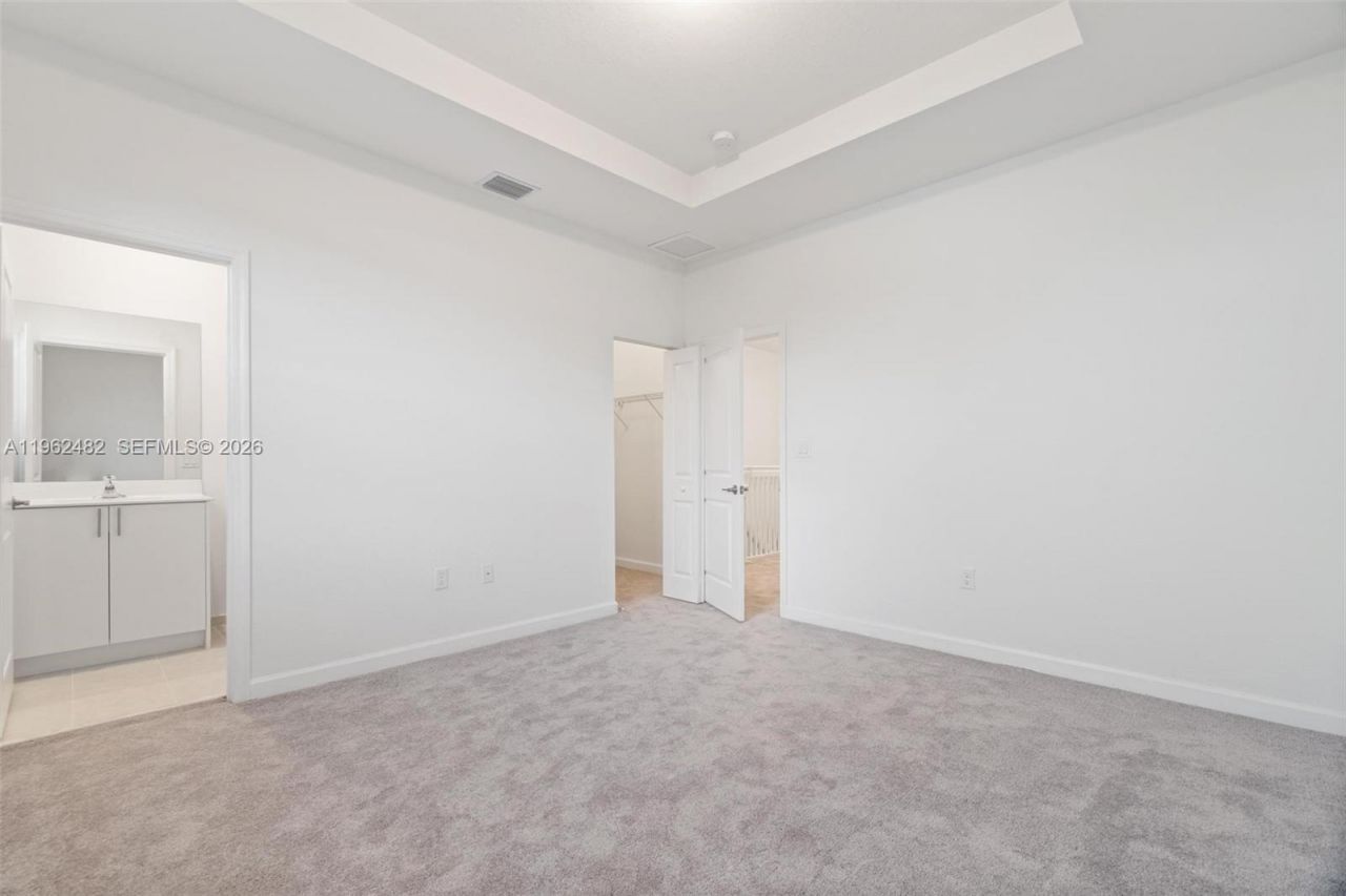 1870 SE 26th Ter, Homestead, FL 33035 Photo