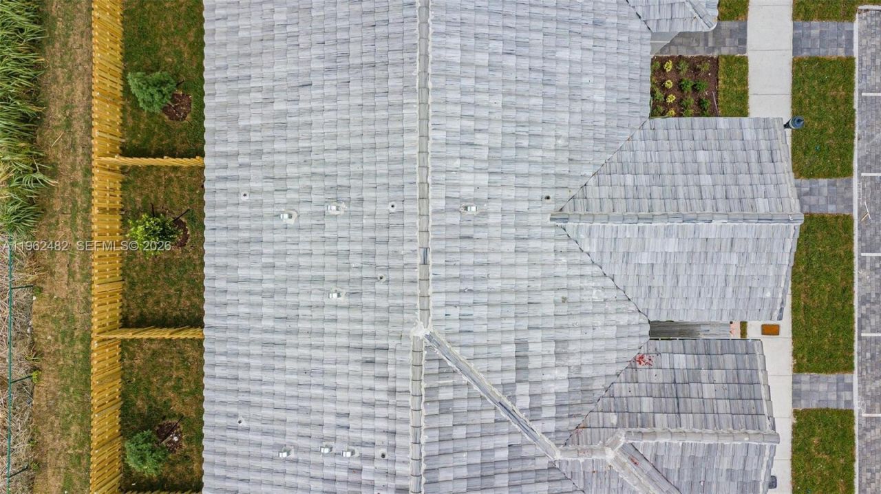 1870 SE 26th Ter, Homestead, FL 33035 Photo