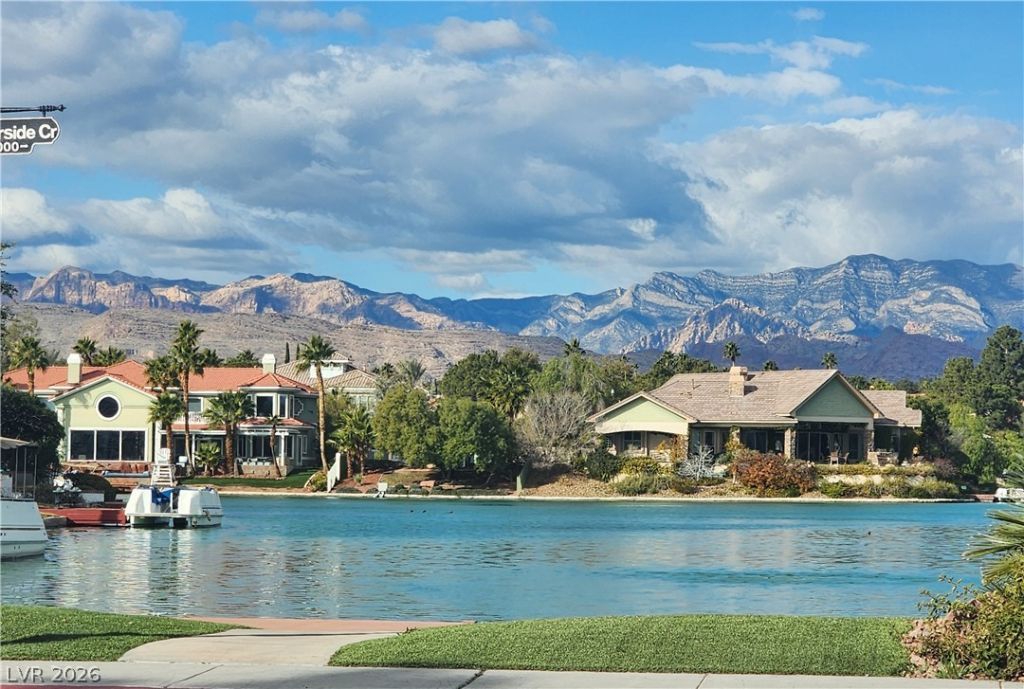 3033 Misty Harbour Drive, Las Vegas, NV 89117 Main Photo
