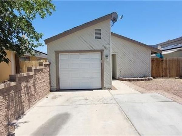 2021 San Simeon Street , Las Vegas, NV 89108