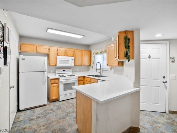 4555 E Sahara Avenue, Unit 132, Las Vegas, NV 89104