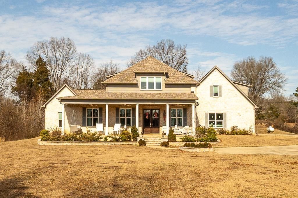 11992 HIDDEN ACRES DR Byhalia, MS 38611