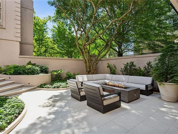 2525 Peachtree Road NE, Unit 32, Atlanta, GA 30305