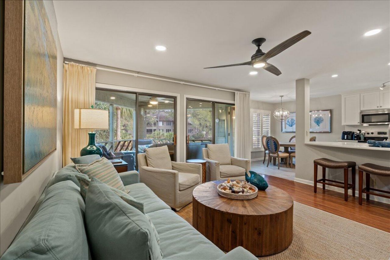 4755 Tennis Club Lane Photo 16