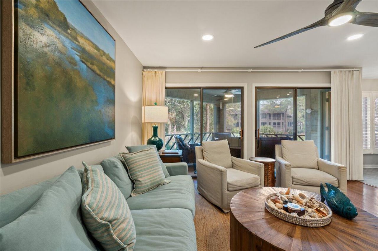 4755 Tennis Club Lane Photo 17