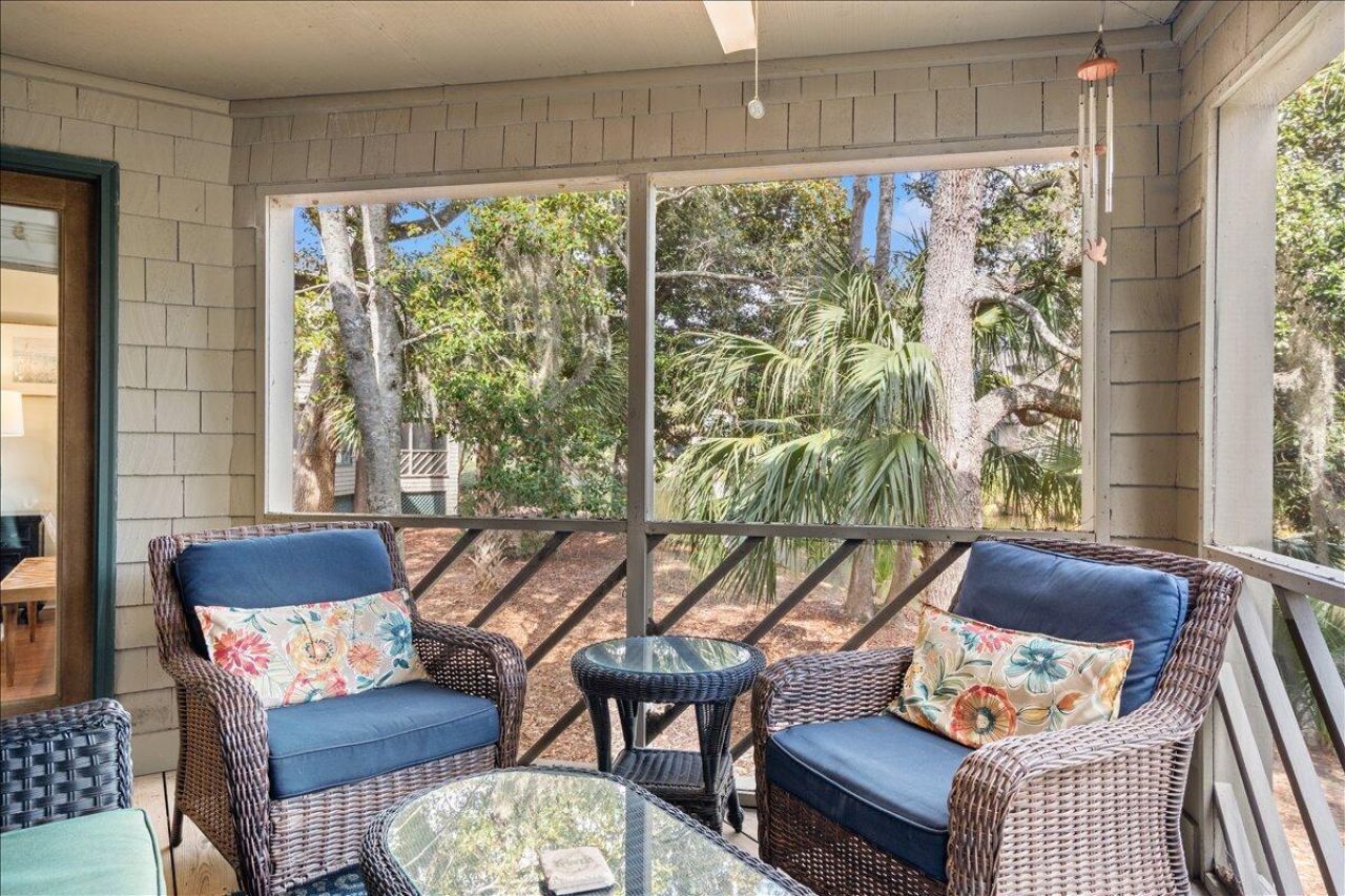 4755 Tennis Club Lane Photo 23