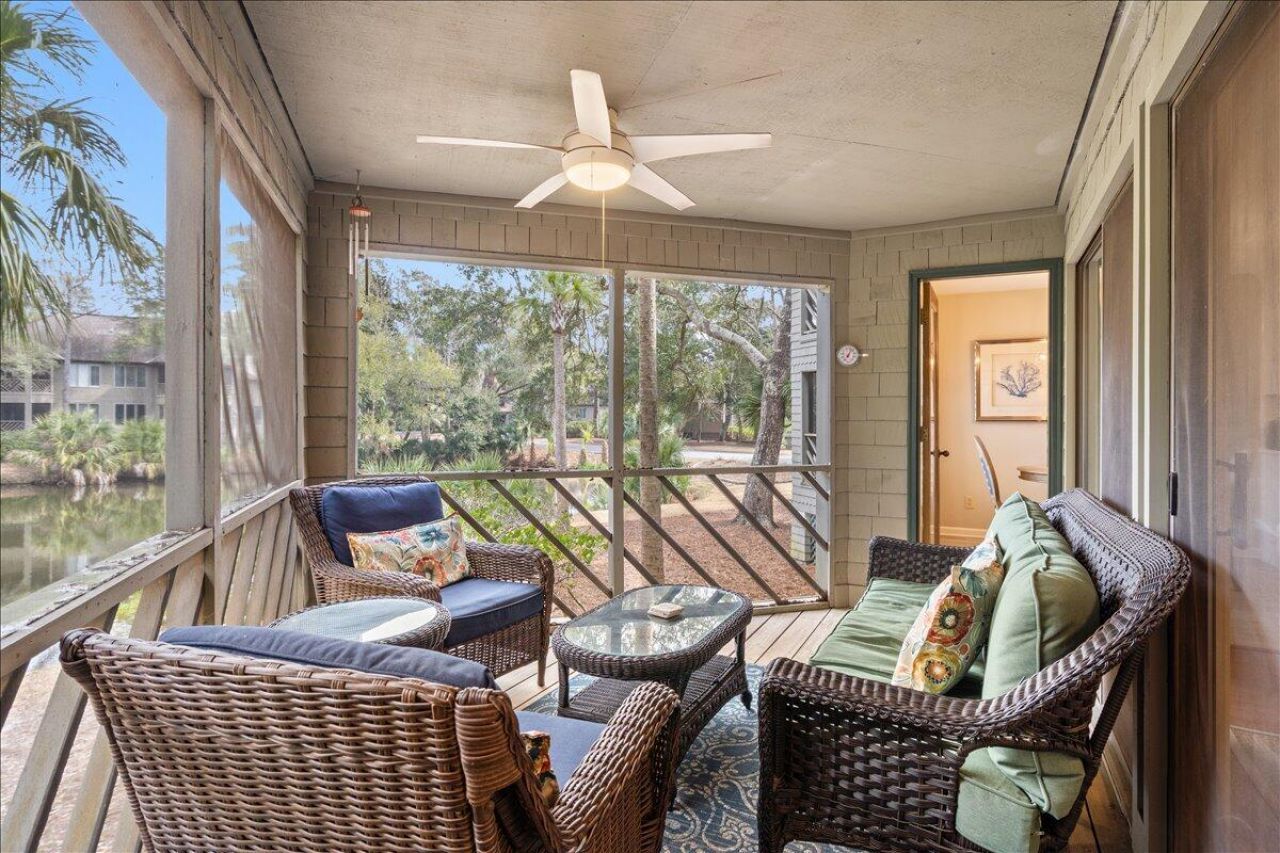 4755 Tennis Club Lane Photo 24