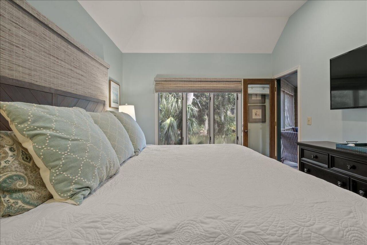 4755 Tennis Club Lane Photo 27