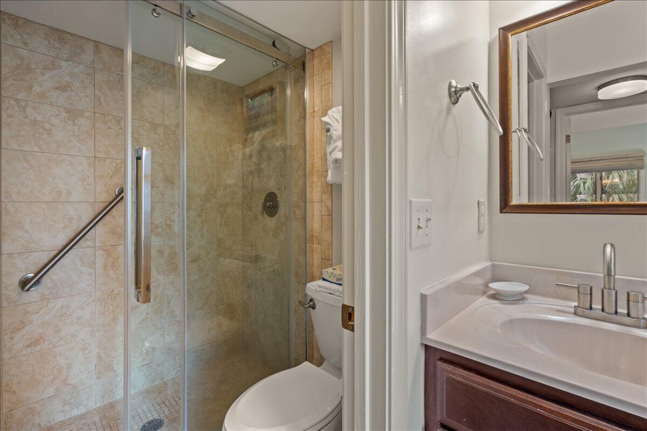 4755 Tennis Club Lane Photo 31