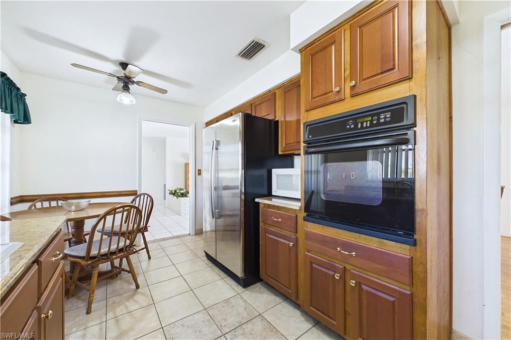 2306 SE 15th Ter, Cape Coral, FL 33990 Photo