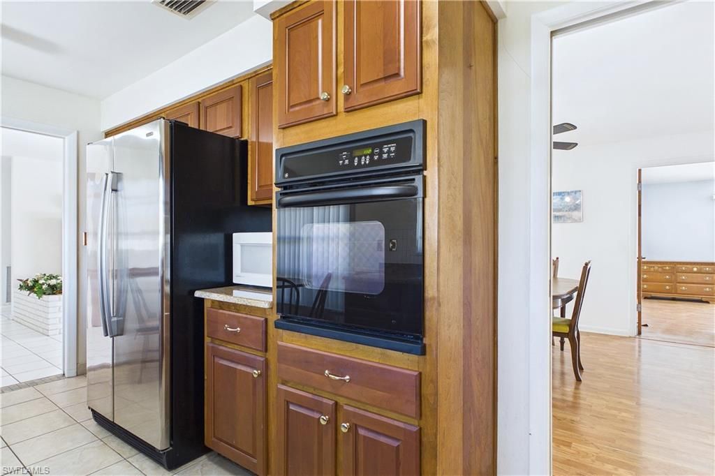 2306 SE 15th Ter, Cape Coral, FL 33990 Photo