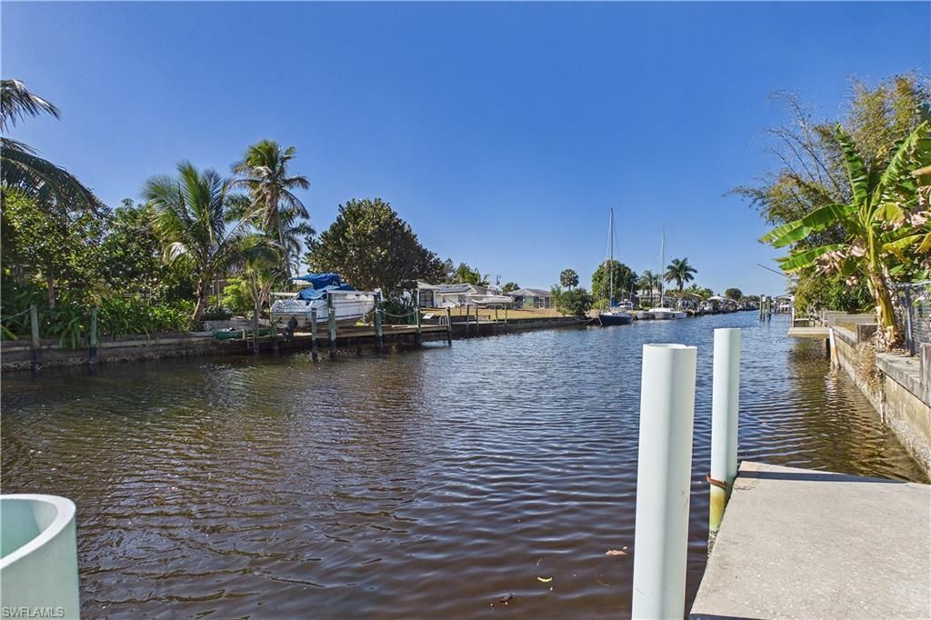 2306 SE 15th Ter, Cape Coral, FL 33990 Photo