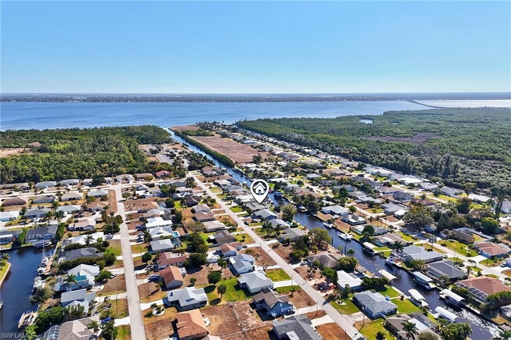 2306 SE 15th Ter, Cape Coral, FL 33990 Photo