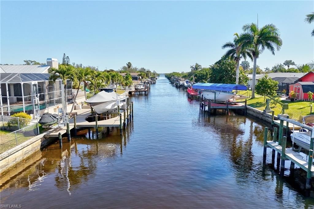 2306 SE 15th Ter, Cape Coral, FL 33990 Photo