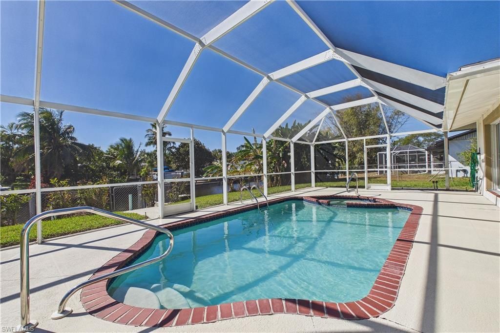 2306 SE 15th Ter, Cape Coral, FL 33990 Photo