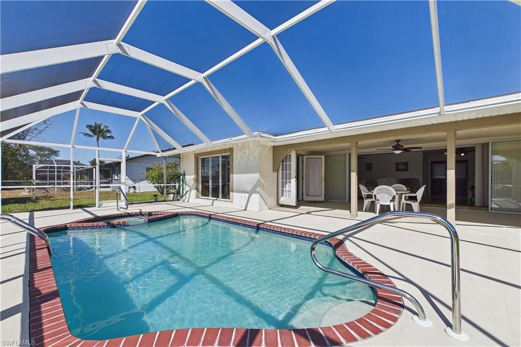 2306 SE 15th Ter, Cape Coral, FL 33990 Photo