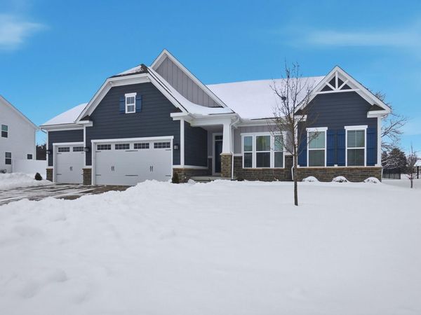 1137 Red Maple Drive, Troy, OH 45373