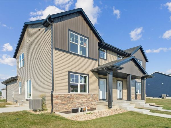 2398 Bluegrass Street, Marion, IA 52302