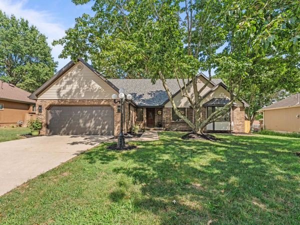 2340 S Nolting Avenue, Springfield, MO 65807