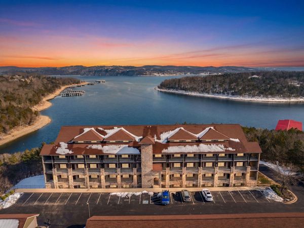 228 Seven Cove Lane, Unit 101, Kimberling City, MO 65686