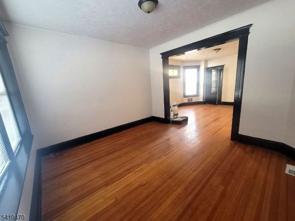 104 Dayton St, Newark, NJ 07114