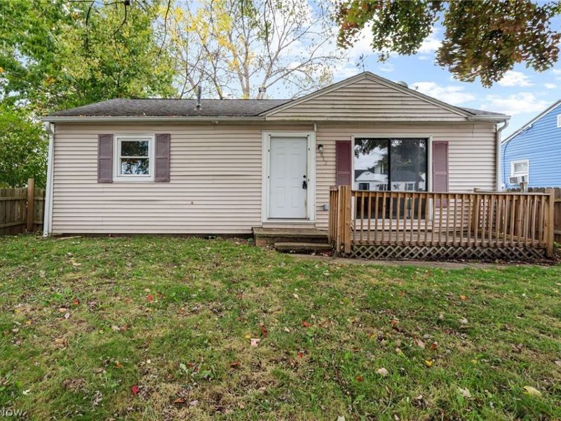 2012 Endrow Avenue NE, Canton, OH 44705 Photo 1