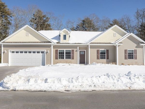 20 Nantucket Drive, Mattapoisett, MA 02739