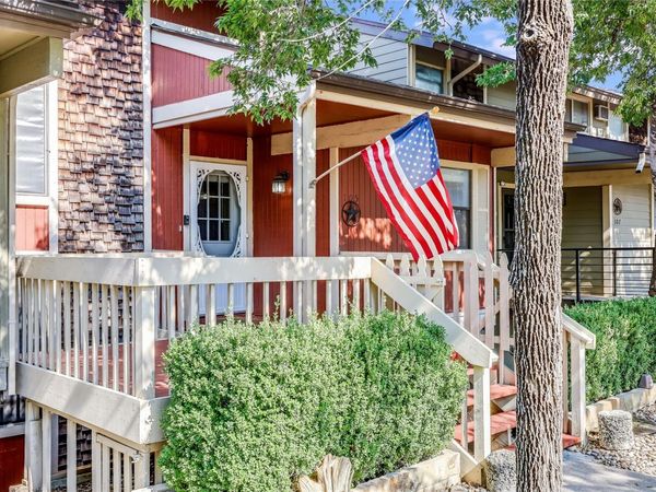 105 Comanche PT, Point Venture, TX 78645